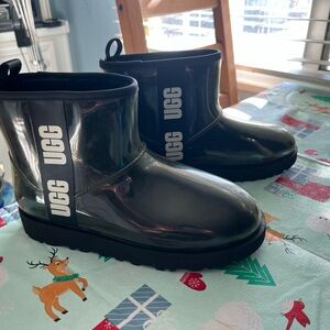 UGG Black Glossy Rain Boots